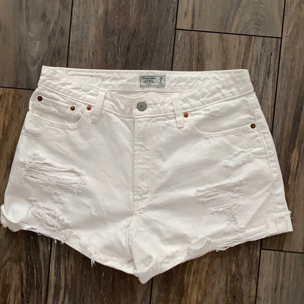 Abercrombie high rise white jean shorts- size 28